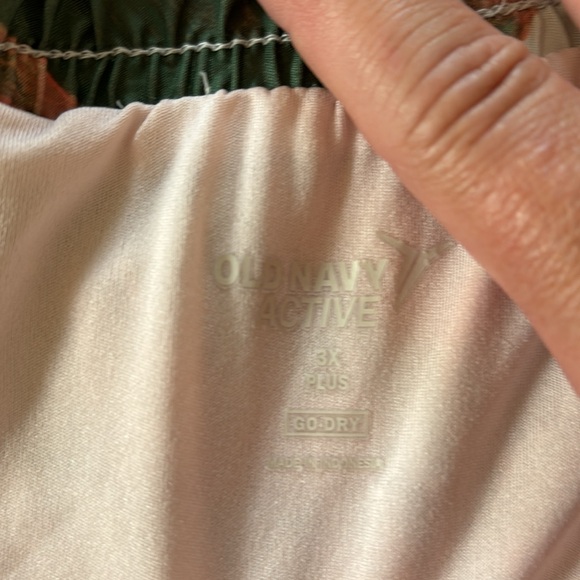 Old Navy tropical print joggers with a draw string waist. Size 3x. - Picture 4 of 5